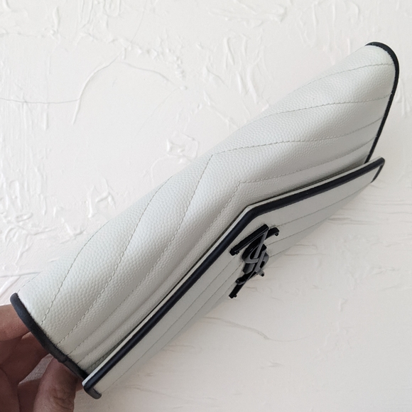 Yves Saint Laurent wallet - Picture 15 of 16